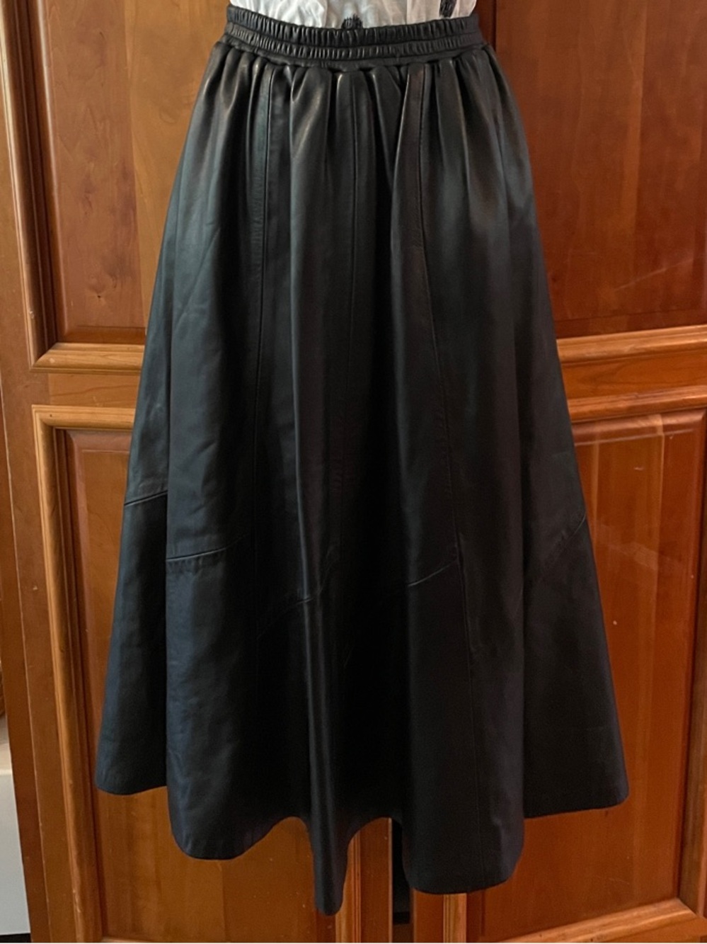 Classic Black Leather Midi Skirt with Elastic Waist